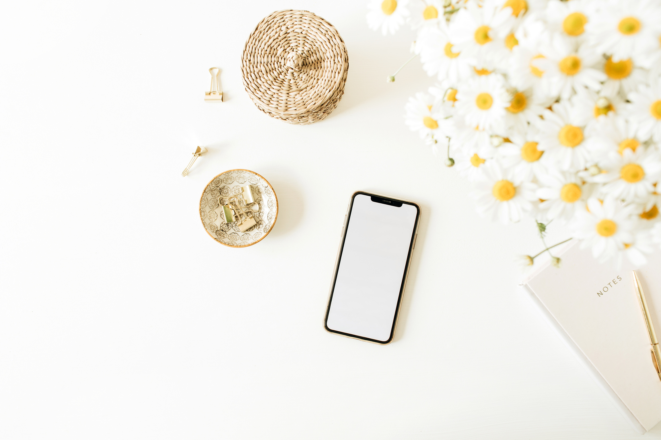 Smartphone on Boho and Minimal Flatlay 